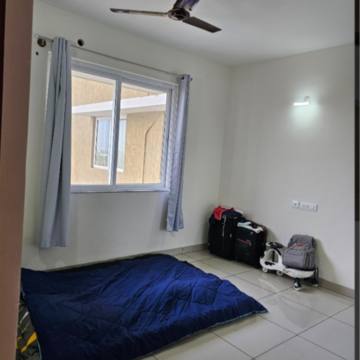 Bedroom in 2.5 BHK Apartment at Prestige Royale Gardens, Avalahalli – for Rent
