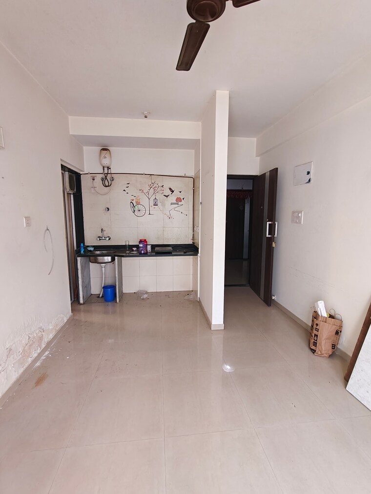 Room, spring-grove-uno-society 1 Bedroom 400 Sq.Ft. Apartment In Kandivali East Mumbai 10003873