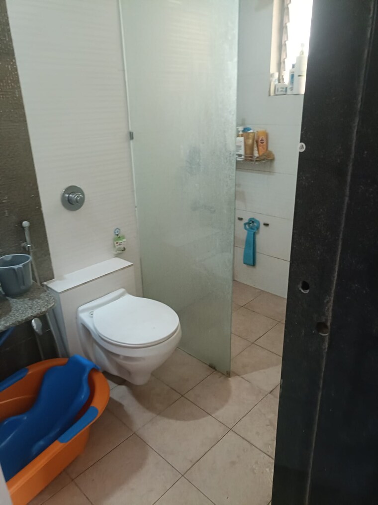 Bathroom, welwoath-tinseltown 2 Bedroom 1100 Sq.Ft. Apartment In Bavdhan Pune 10003861