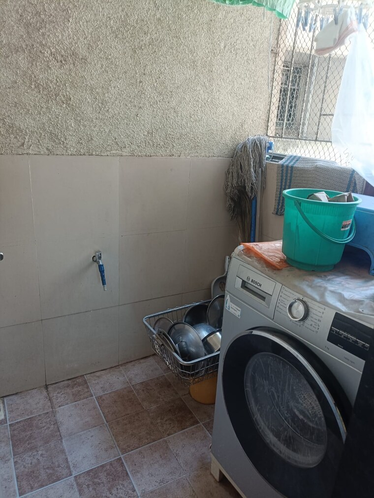 Bathroom, welwoath-tinseltown 2 Bedroom 1100 Sq.Ft. Apartment In Bavdhan Pune 10003861