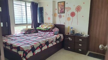 Bedroom in 2 BHK Apartment at Lodha Amara, Kolshet Road – for Rent
