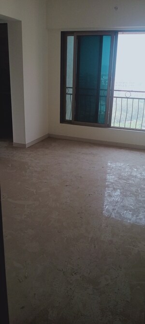 Room in 1 BHK Apartment at Bindra Sateri Legacy, Andheri East – for Rent