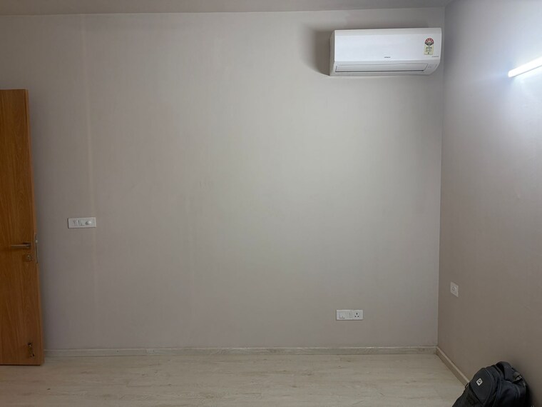 Room, m3m-heights 3.5 Bedroom 2054 Sq.Ft. Apartment In Sector 65 Gurgaon 10003933