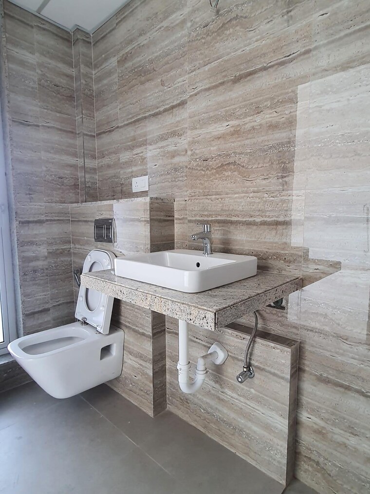 Bathroom, runwal-nirvana 3 Bedroom 1089 Sq.Ft. Apartment In Parel Mumbai 10003902
