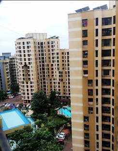2 BHK Apartment For Sale in Akruti Hubtown