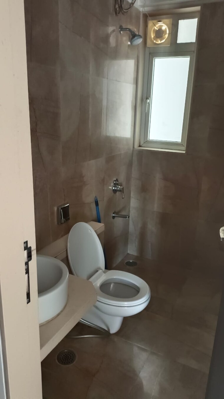 Bathroom, jp-decks 2 Bedroom 1105 Sq.Ft. Apartment In Goregaon East Mumbai 10003904