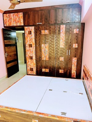 Furnished Amenities in 2 BHK Apartment at Regency Estate, Dombivli East – for Rent