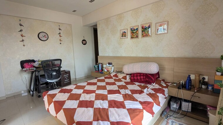 Room, kurla east Pg For Girls In Kurla East 10003926