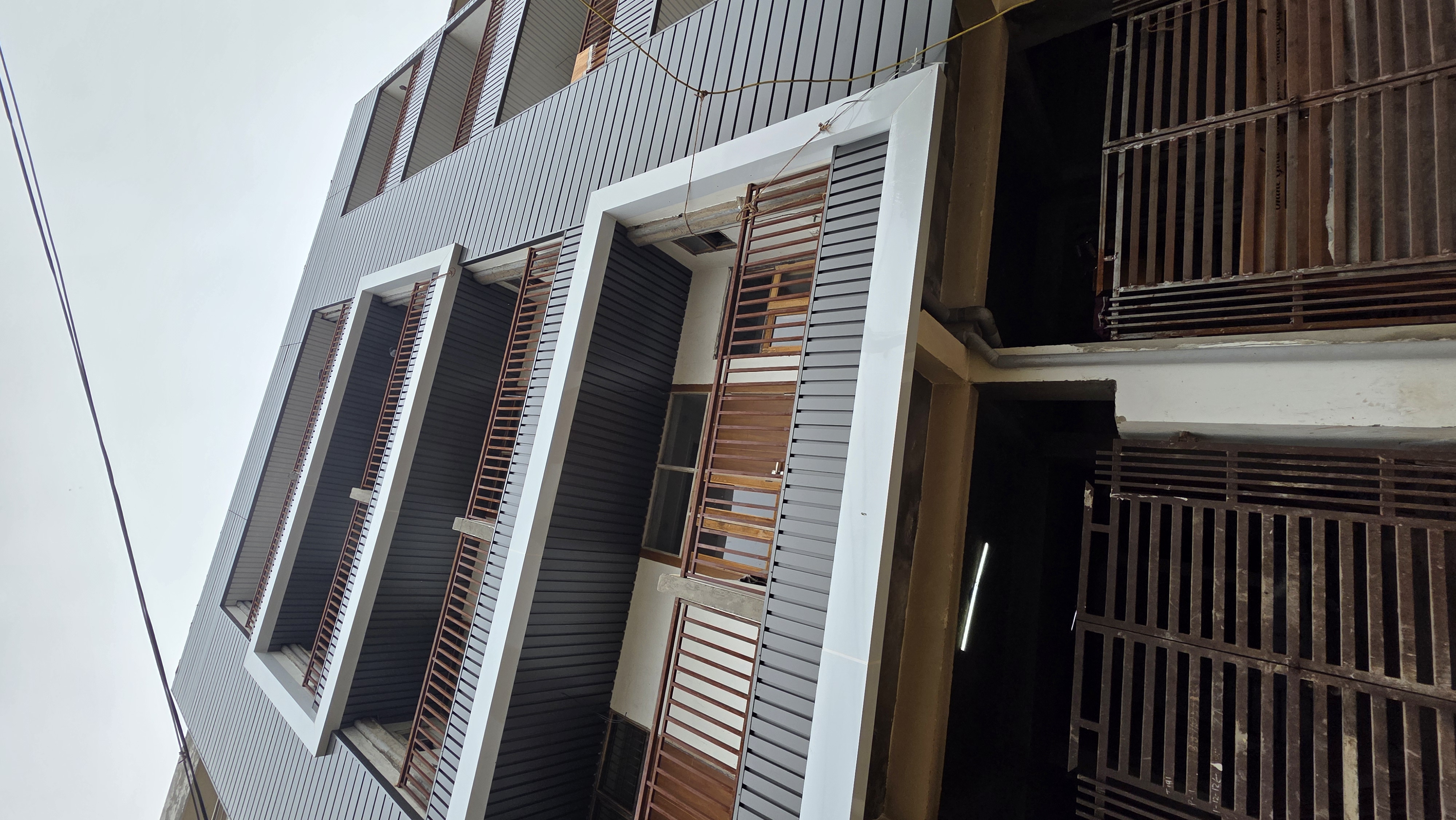 2 BHK Apartment For Sale in Lal Kuan