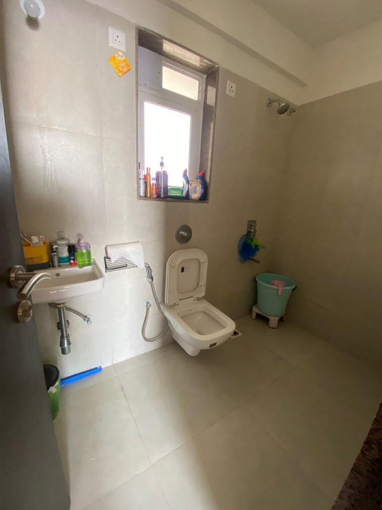 Bathroom, puraniks-city-reserva 2 Bedroom 680 Sq.Ft. Apartment In Ghodbunder Road Thane 10003946
