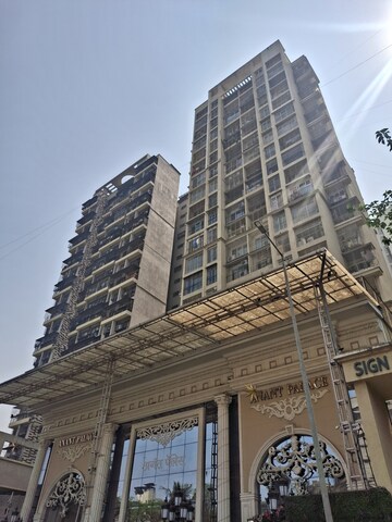 1.5 BHK Apartment For Sale in Sunshine Willows, Ghansoli