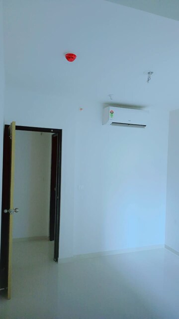Room in 3 BHK Apartment at Lodha Codename Secret 9, Majiwada – for Rent