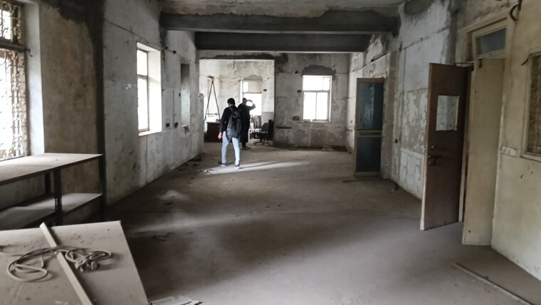  Parking, chakala Commercial Office Space 10000 Sq.Ft. In Chakala Mumbai 10003940