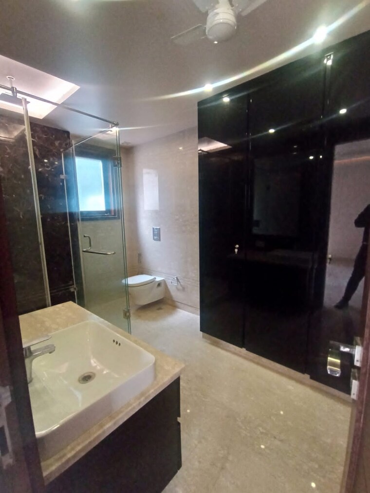 Attached Bathroom, khande rao dongari 3 Bedroom 1001 Sq.Ft. Builder Floor In Khande Rao Dongari Mumbai 10003979