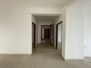 Room in 3 BHK Apartment at One OAK Natura, Sushant Golf City – for Sale