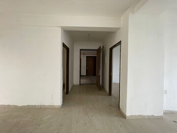 Room in 3 BHK Apartment at One OAK Natura, Sushant Golf City – for Sale