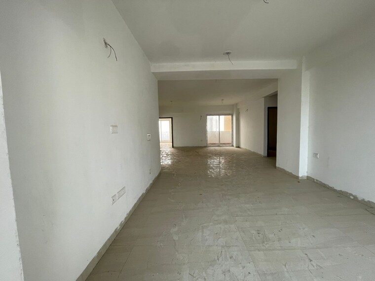 Room, one-oak-natura 3 Bedroom 2095 Sq.Ft. Apartment In Sushant Golf City Lucknow 10004240