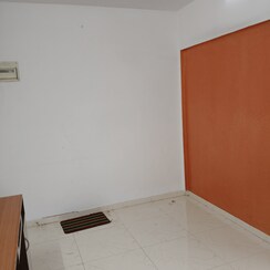 1 BHK Apartment For Rent in Ganga Tower II