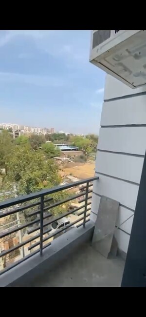 Balcony in 1 RK Builder Floor at RWA Residential Society, Sector 40 – for Rent