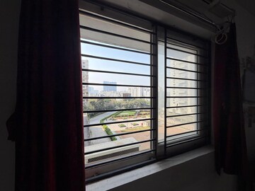 Room in 2 BHK Apartment at Ideal Blooms, Narsingi – for Rent