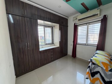 Room in 2 BHK Apartment at Ideal Blooms, Narsingi – for Rent