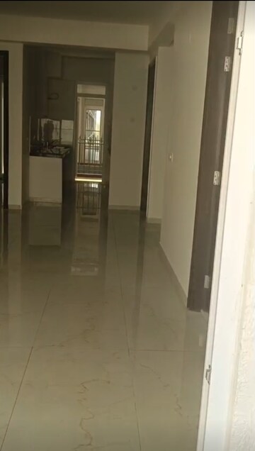 Building Lobby in 3.5 BHK Builder Floor at Smart World Gems, Sector 89 – for Rent