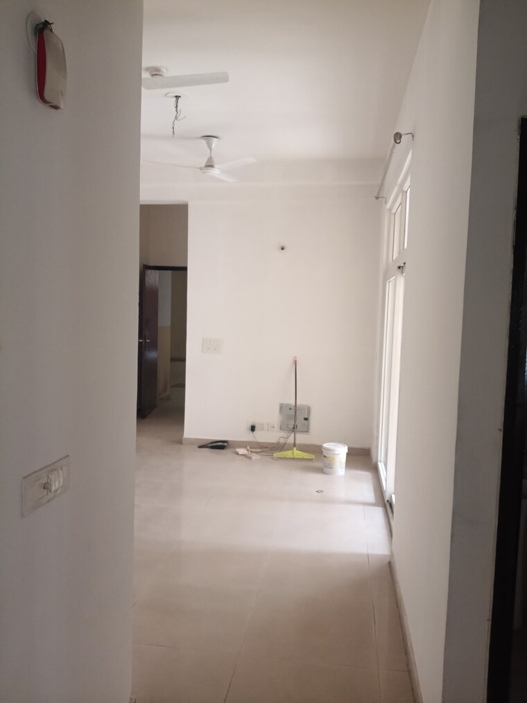 Bathroom, mahagun-mywoods 2.5 Bedroom 1110 Sq.Ft. Apartment In Sector 16c Greater Noida Greater Noida 10004385