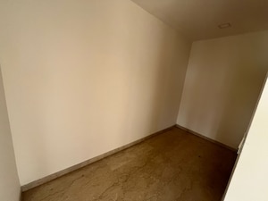 Room in 2 BHK Apartment at The Baya Sunrise, Dadar East – for Sale