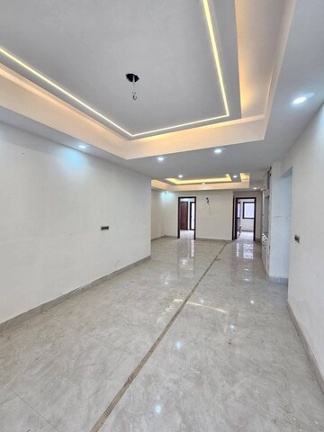 Living Room in 3 BHK Builder Floor at Sector 57 – for Rent
