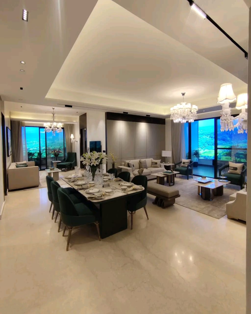 5 BHK + Pooja Room 2400 Sq.Ft. Villa in Sushant Lok 2