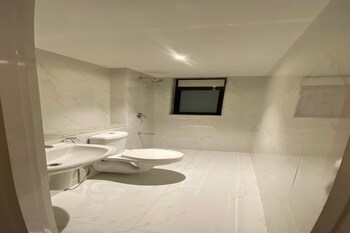 2 BHK Builder Floor for Sale in Themghar, Thane