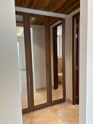 Building Lobby in 3 BHK Apartment at Ambience Creacions, Sector 22 – for Rent