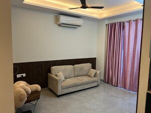 Bedroom in 2 BHK Builder Floor at JMD The Park Way, Sector 22 – for Rent