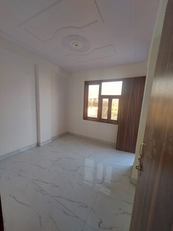 2.5 BHK Builder Floor for Rent in New Ashok Nagar, Delhi