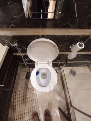 Team Area in 2 BHK Builder Floor at Uday Park – for Rent