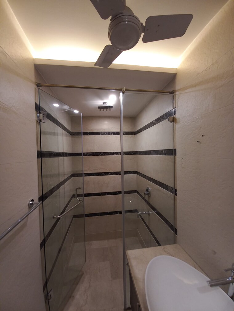 undefined, uday park 2 Bedroom 217 Sq.Yd. Builder Floor In Uday Park Delhi 10014387