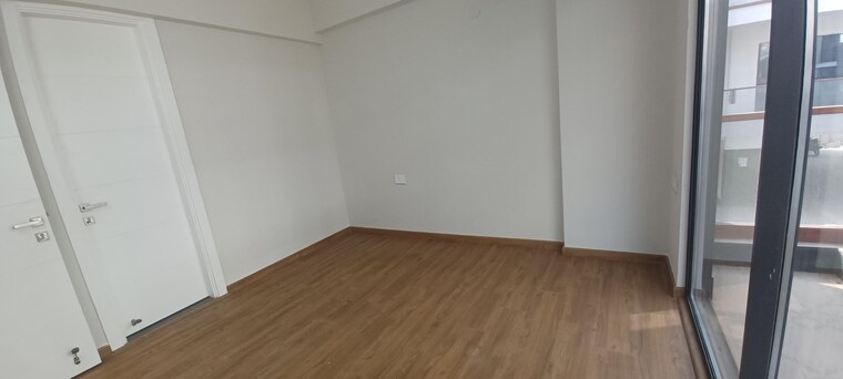 Room, signature-global-city-63a 3 Bedroom 1350 Sq.Ft. Apartment In Sector 63a Gurgaon 10015538