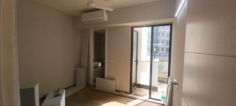 Room, signature-global-city-63a 3 Bedroom 1350 Sq.Ft. Apartment In Sector 63a Gurgaon 10015538