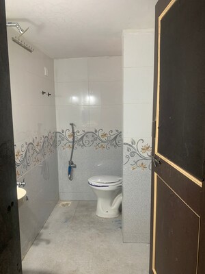 Bathroom in 1 BHK Independent House at Koregaon Park Annexe – for Rent