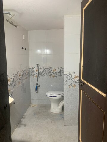 Bathroom in 1 BHK Independent House at Koregaon Park Annexe – for Rent