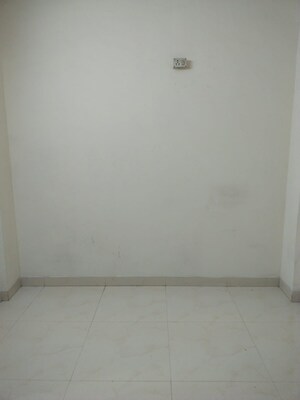 Room in 1 BHK Apartment at Mhada Bombay Dyeing Mill, Wadala – for Rent