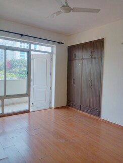 3.5 BHK + Servant Room Apartment For Rent in Bestech Park View City 1