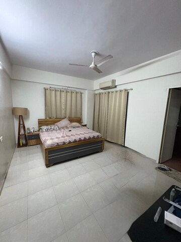 Bedroom in 3 BHK Apartment at Prahlad Nagar – for Rent