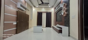 Master Bedroom in 3.5 BHK Apartment at Aarcity Regency Park, Sector 16c Greater Noida – for Rent