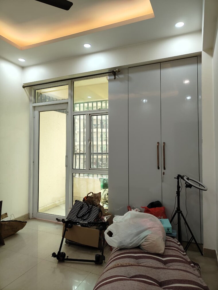 Living Room, gaur-city-2-11th-avenue 3.5 Bedroom 1420 Sq.Ft. Apartment In Sector 16c Greater Noida Greater Noida 10015379