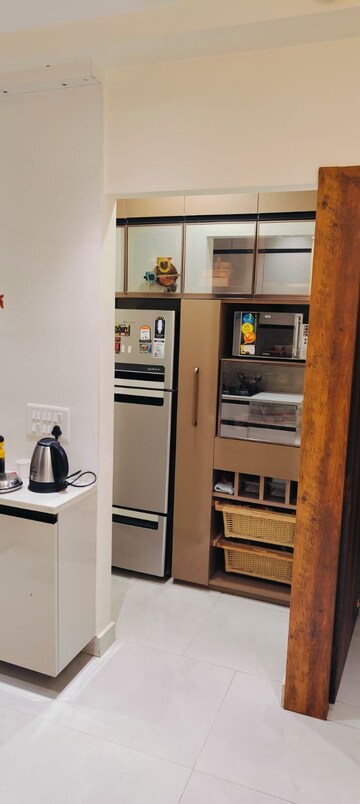 Furnished Amenities in 3 BHK Apartment at Gaur 14th Avenue High Street, Sector 16c Greater Noida – for Sale