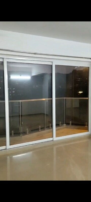 Room in 3 BHK Apartment at Manpada – for Rent