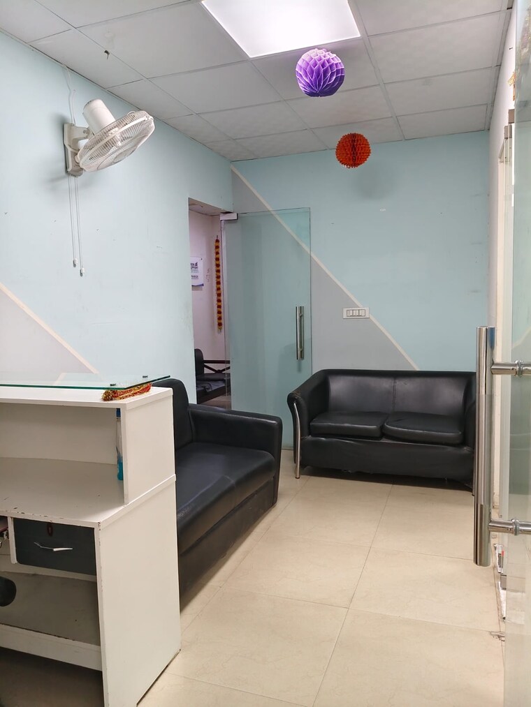 Team Area, sector 6 Commercial Office Space 1000 Sq.Ft. In Sector 6 Noida 10015374