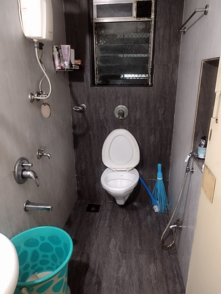 Bathroom, dombivli west 2 Bedroom 879 Sq.Ft. Apartment In Dombivli West Thane 10015463