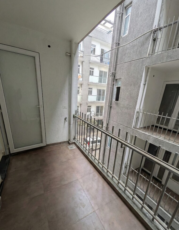Balcony, smart-world-gems 2.5 Bedroom 1208 Sq.Ft. Builder Floor In Sector 89 Gurgaon 10015521